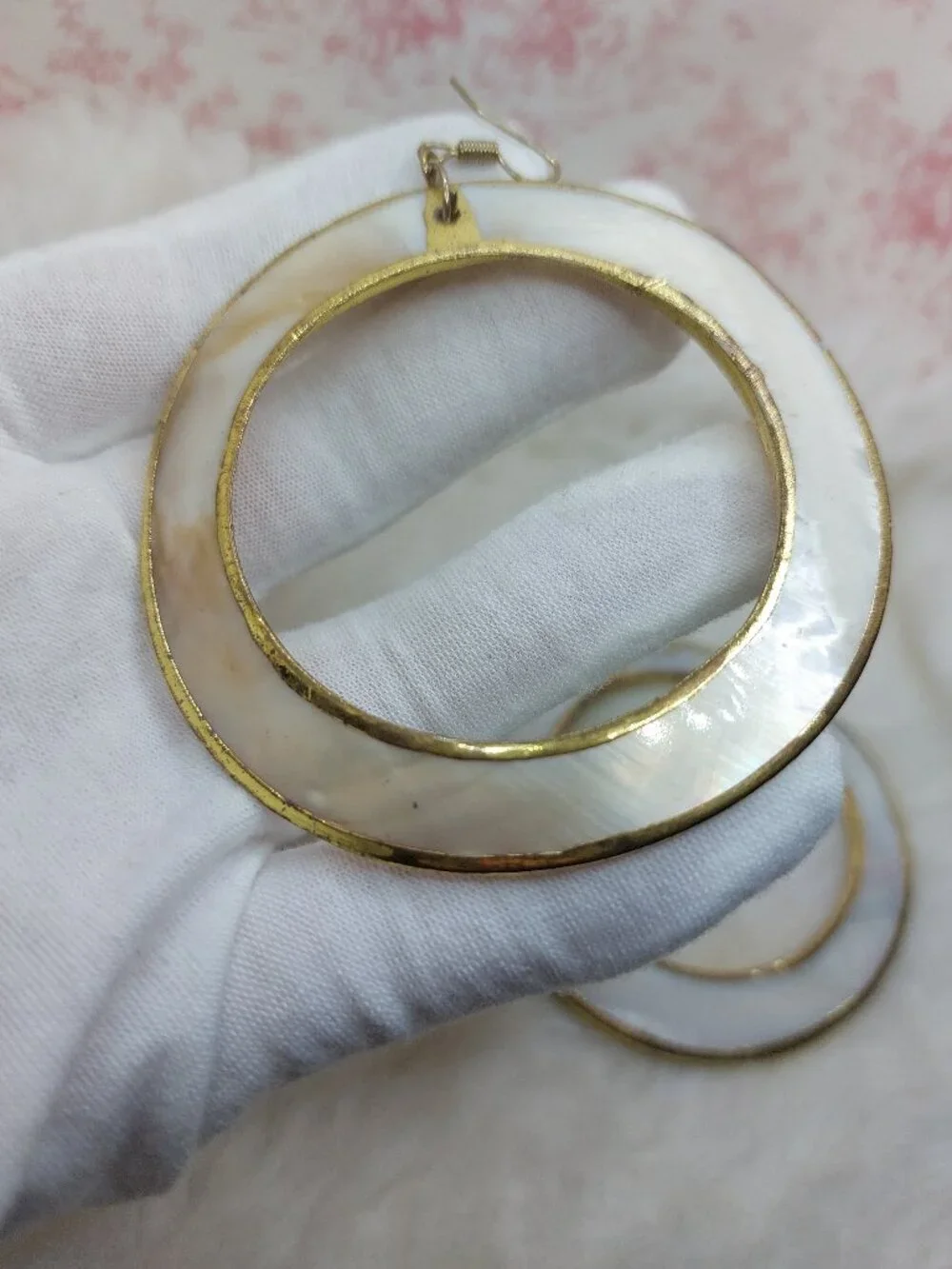 Vintage Mother of Pearl Large Hoop with Gold Rim Earrings - Picture 6 of 7